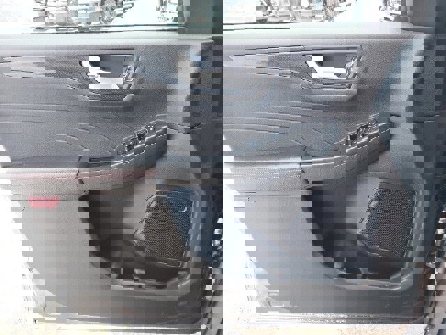 Certified 2024 Ford Escape ST-Line w/ Tech Pack #1 image 15