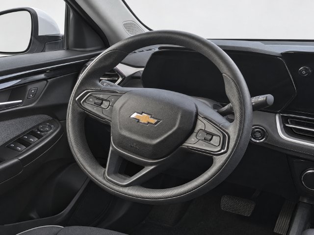 Used 2025 Chevrolet TrailBlazer LT AWD/4WD image 23
