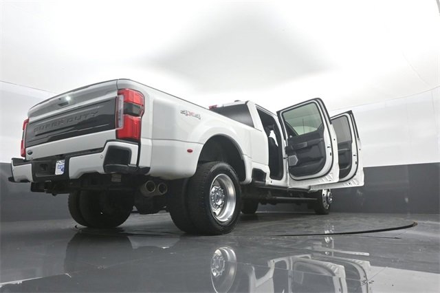 Certified 2025 Ford F450 Platinum image 36
