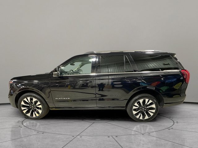 Certified 2025 Ford Expedition Platinum w/ Driver's Package AWD/4WD image 6