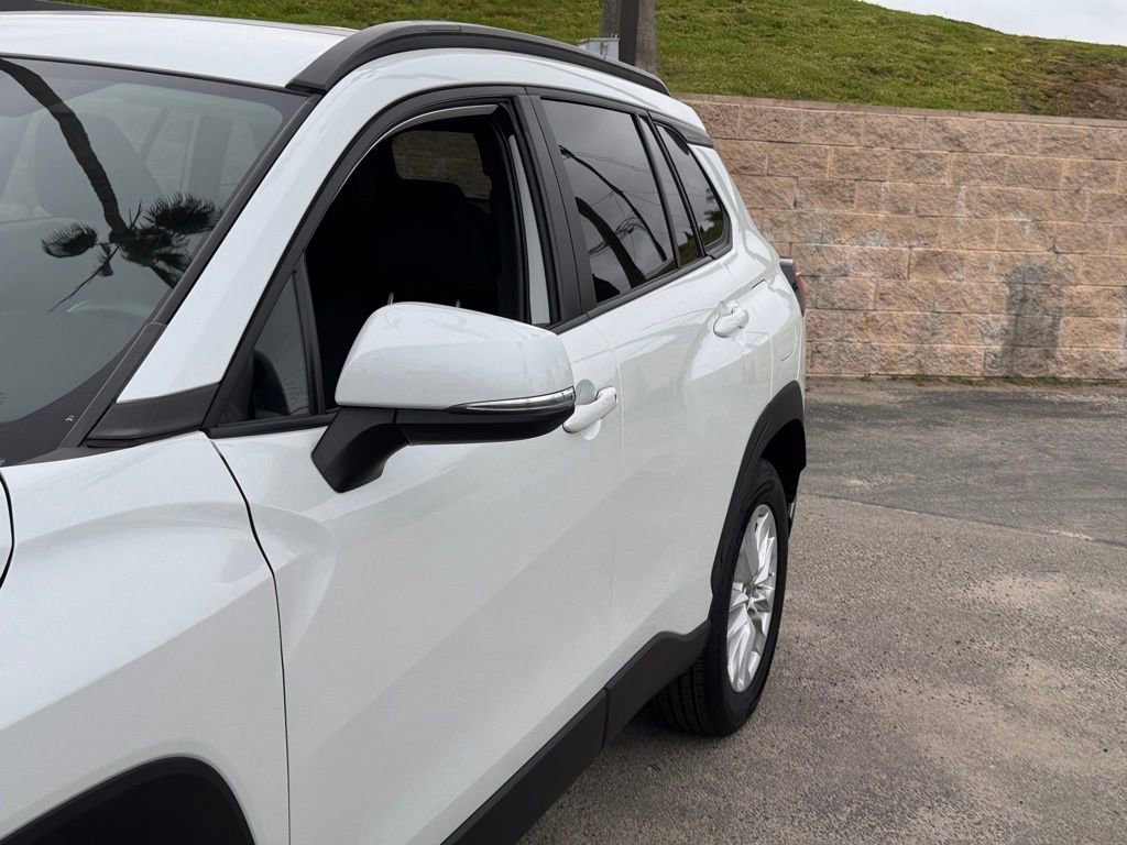 Used 2024 Toyota Corolla Cross LE AWD/4WD image 9