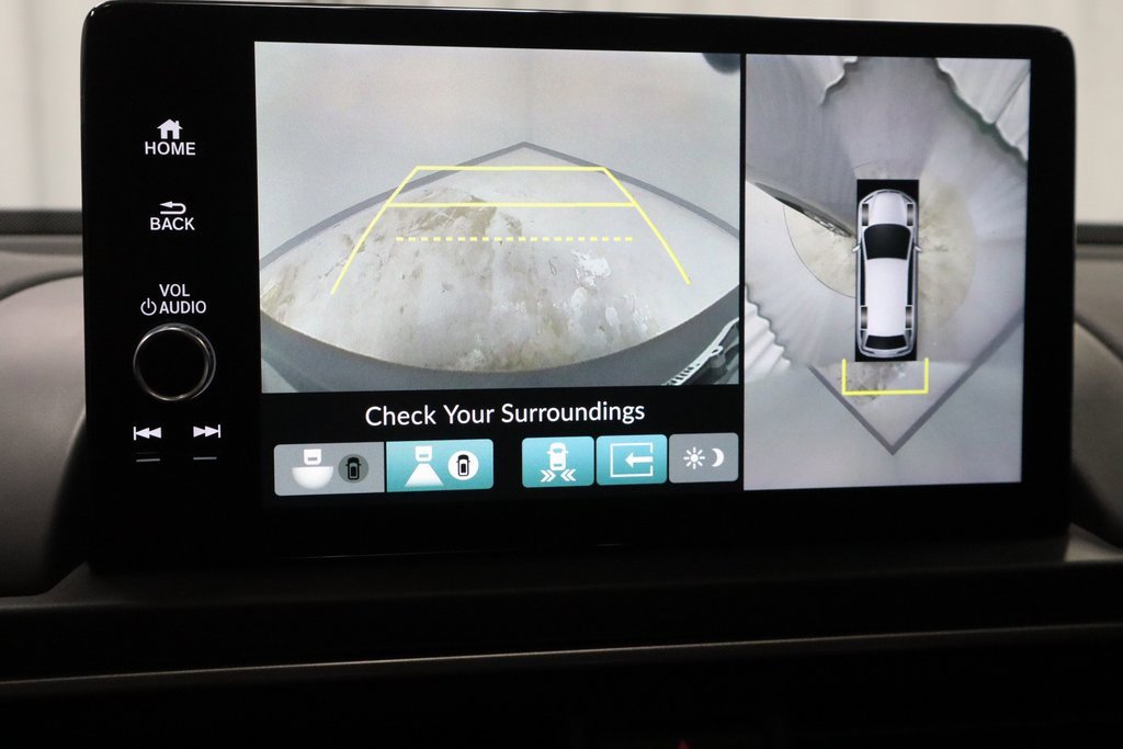 Used 2025 Honda Pilot Elite image 2