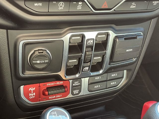 Used 2023 Jeep Gladiator Rubicon w/ LED Lighting Group AWD/4WD image 28