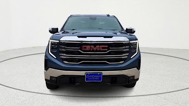 Used 2024 GMC Sierra 1500 SLT image 3