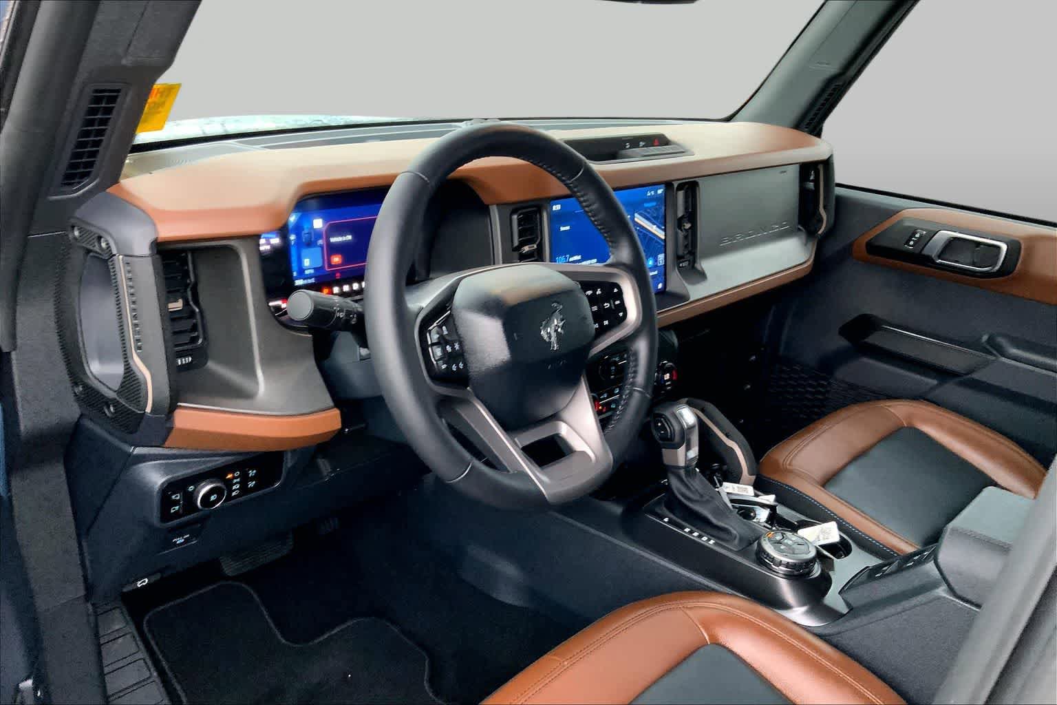 Certified 2024 Ford Bronco Outer Banks AWD/4WD image 16