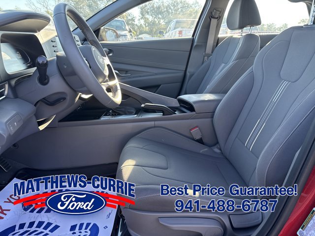 Used 2025 Hyundai Elantra Sport FWD image 8