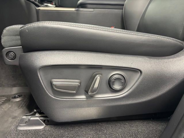 Used 2025 Toyota Land Cruiser w/ Premium Package image 7