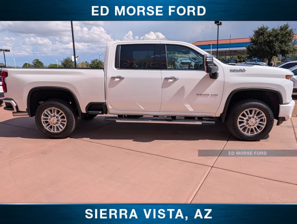 Used 2022 Chevrolet Silverado 2500 High Country w/ Technology Package AWD/4WD image 6