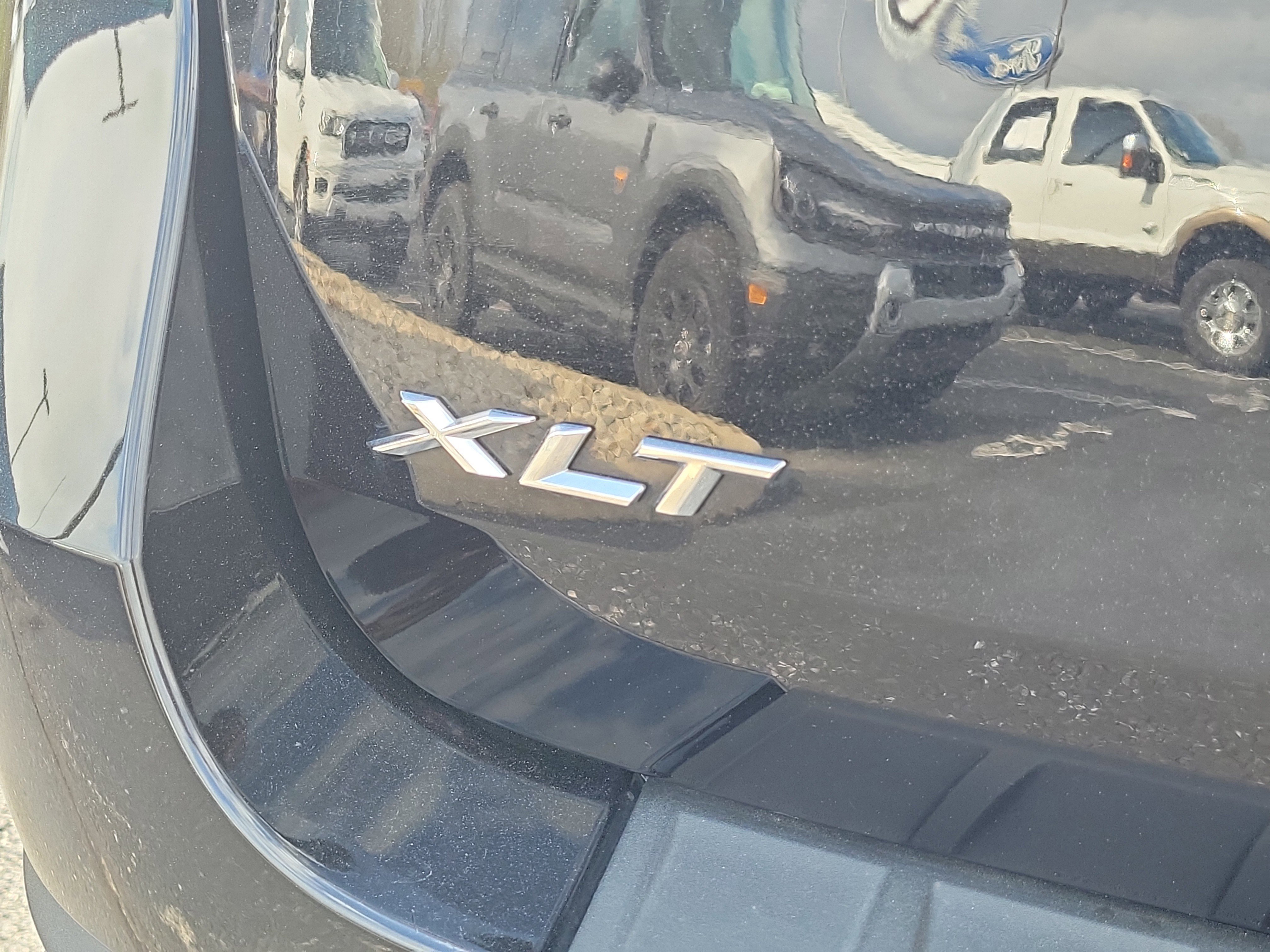 Certified 2023 Ford Explorer XLT w/ Equipment Group 202A AWD/4WD image 35