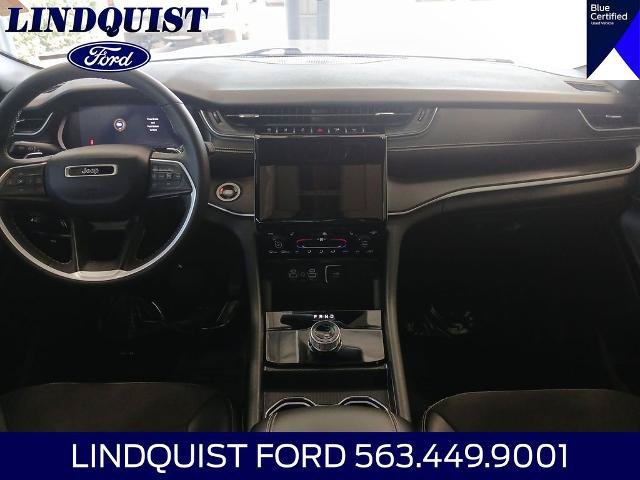 Used 2024 Jeep Grand Cherokee Altitude AWD/4WD image 15
