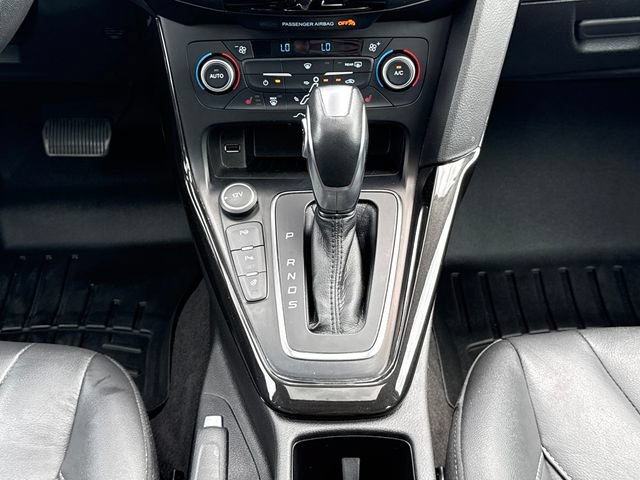 Certified 2018 Ford Focus Titanium w/ Titanium Technology Package FWD image 25