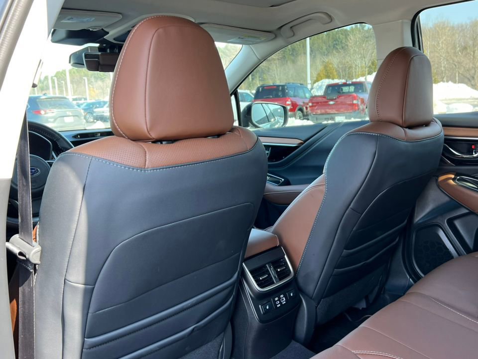 Used 2025 Subaru Outback Touring XT image 33
