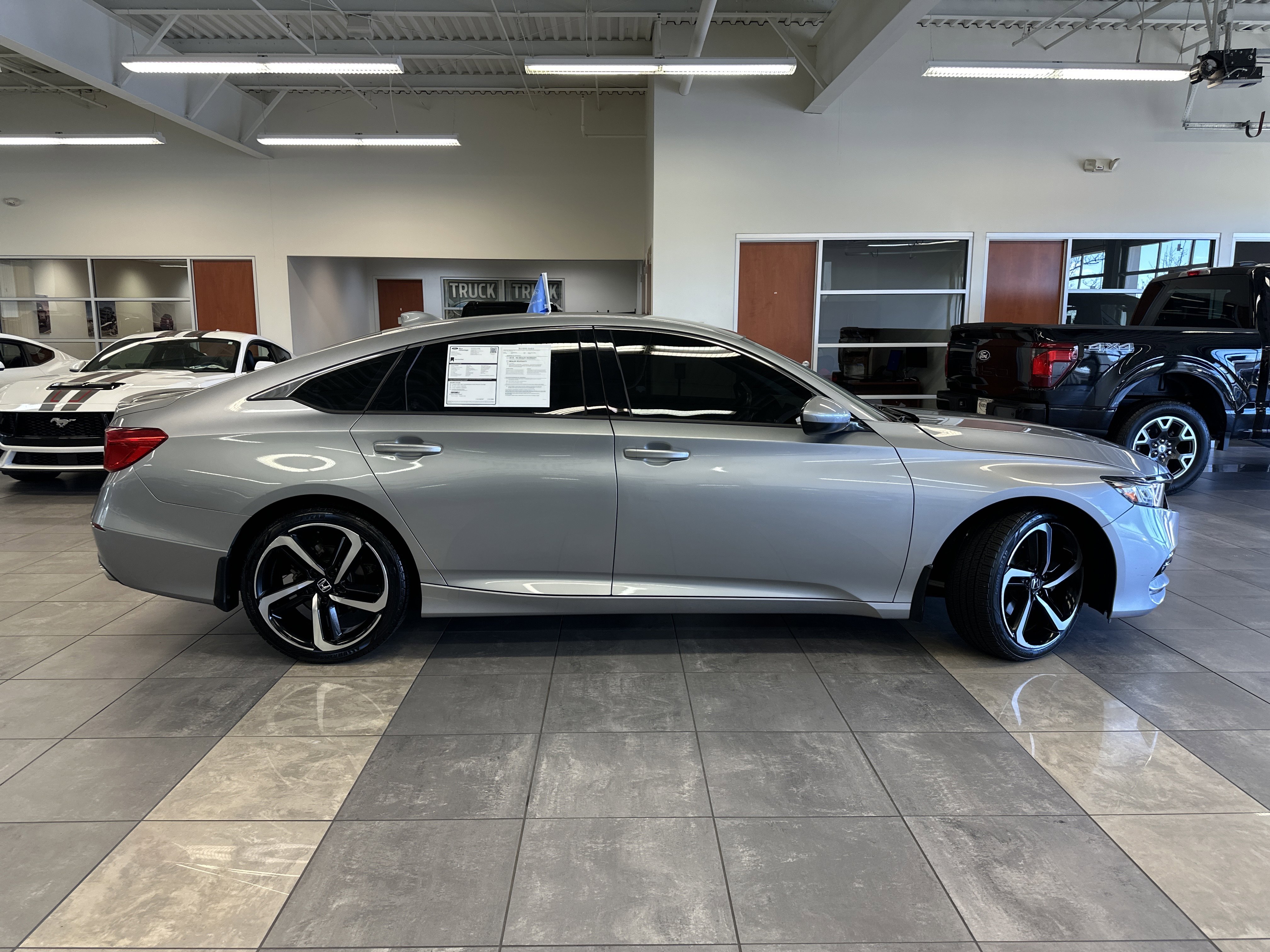 Used 2020 Honda Accord Sport image 11