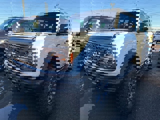 Certified 2024 Ford Bronco Badlands image 1