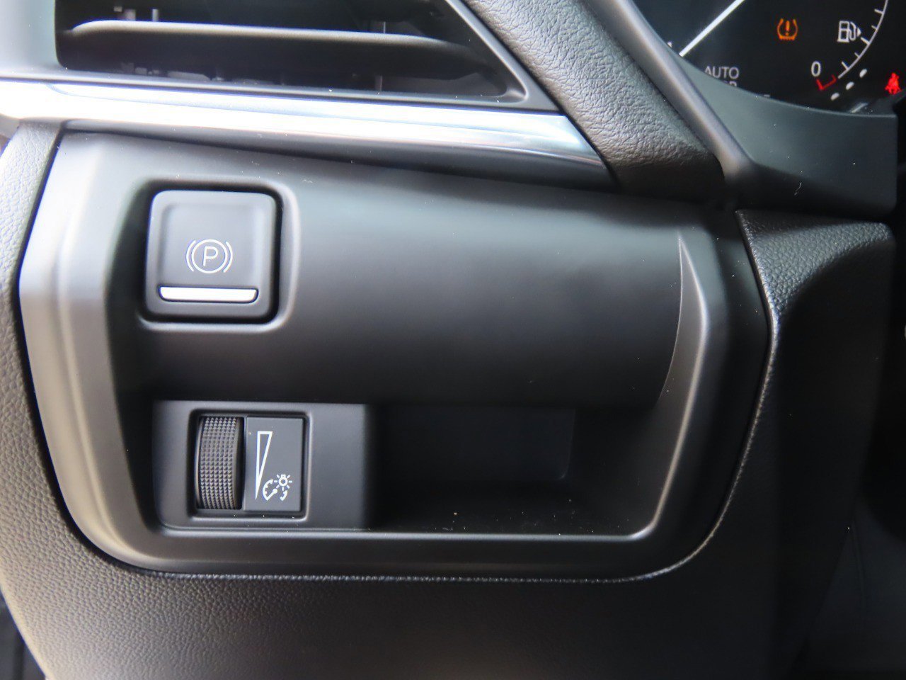 Used 2021 Cadillac CT4 Premium Luxury w/ Climate Package image 27