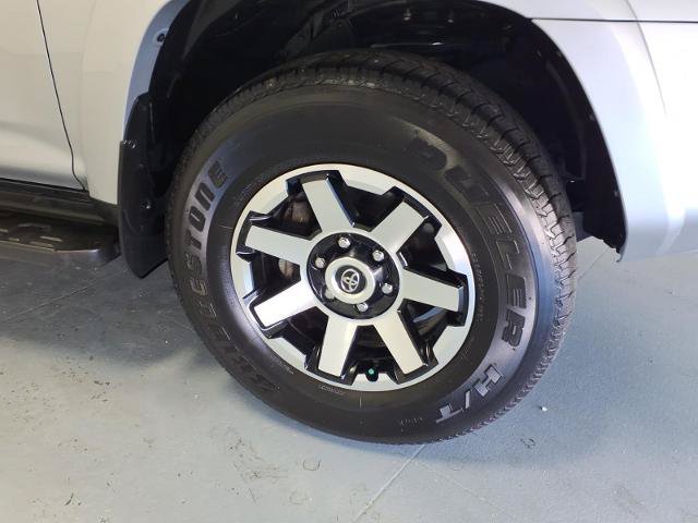 Used 2024 Toyota 4Runner TRD Off-Road Premium AWD/4WD image 9