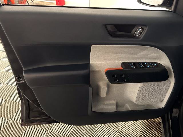 Certified 2023 Ford Maverick XLT FWD image 10