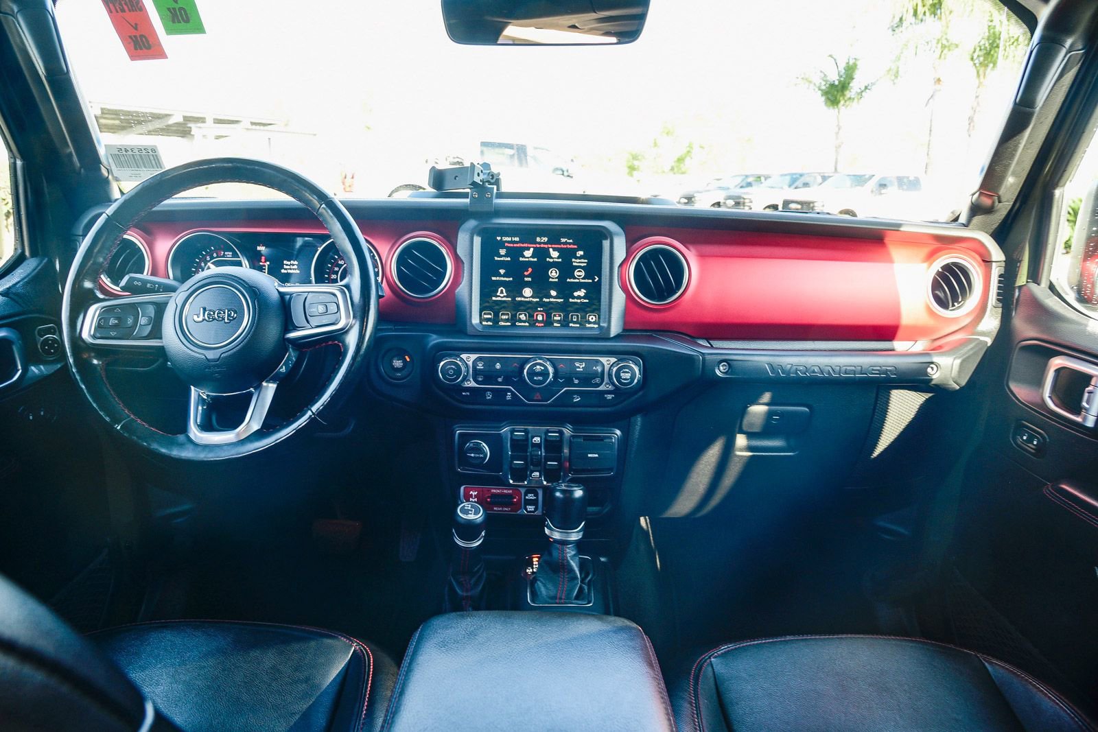 Used 2021 Jeep Wrangler Unlimited Rubicon image 12