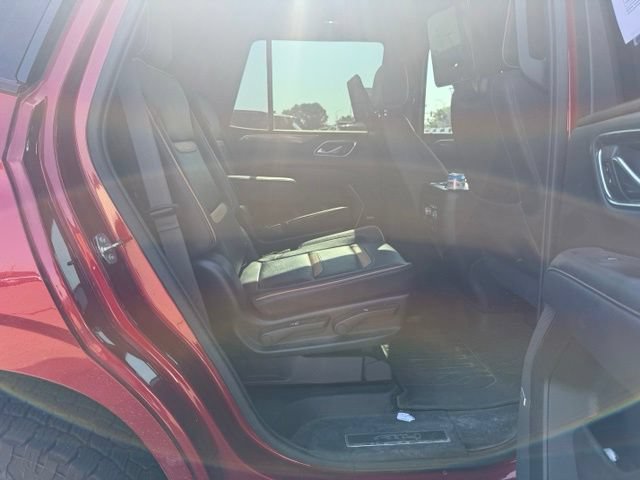Used 2021 GMC Yukon AT4 w/ Rear Media and Nav Package AWD/4WD image 14