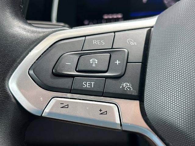 Used 2024 Volkswagen Jetta SE FWD image 28