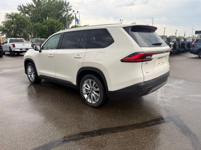 Used 2024 Toyota Grand Highlander AWD image 8