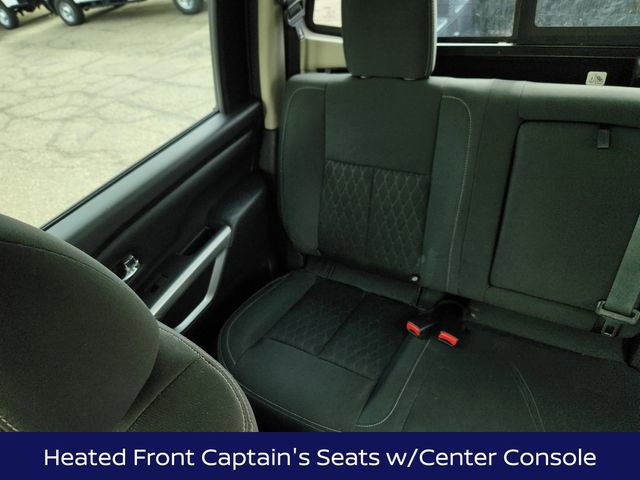 Used 2019 Nissan Titan SV w/ SV Convenience Package image 16