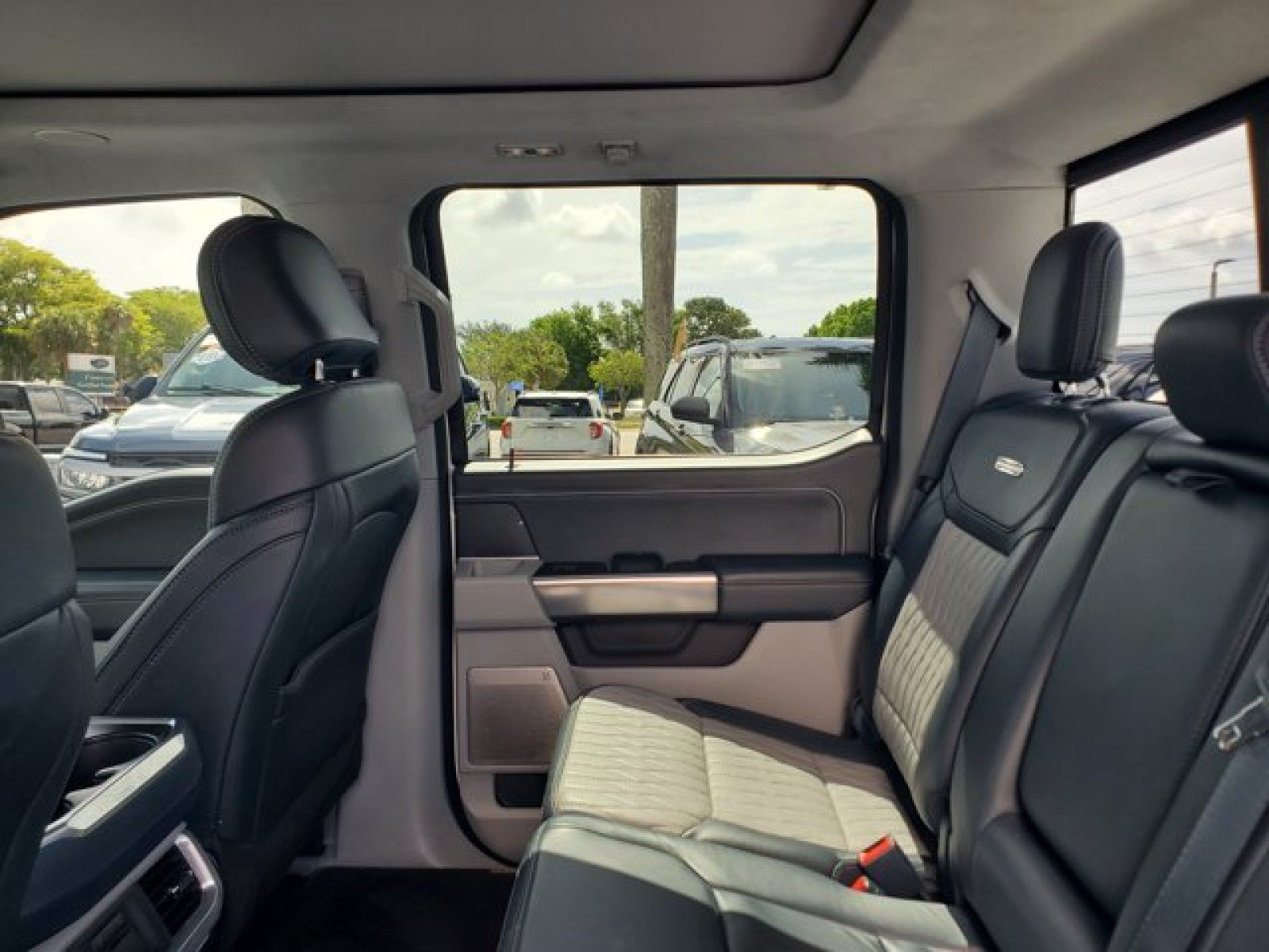 Certified 2022 Ford F150 Limited AWD/4WD image 32