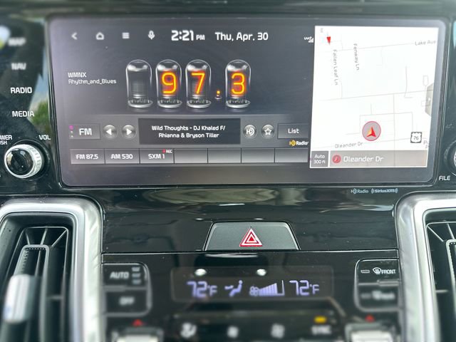 Used 2022 Kia Sorento EX w/ Panoramic Sunroof Package FWD image 17