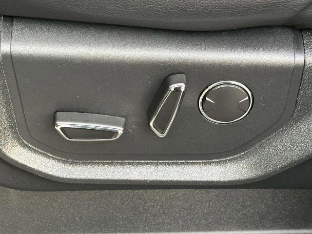 Certified 2019 Ford Expedition Limited w/ Equipment Group 301A AWD/4WD image 23