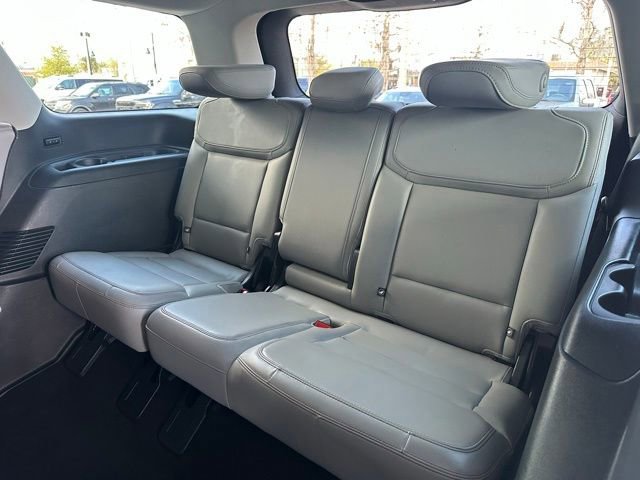 Certified 2025 Ford Expedition Active image 16