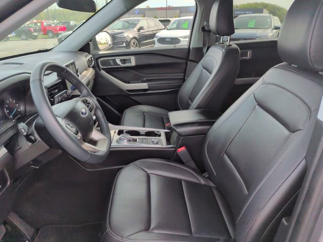 Certified 2023 Ford Explorer XLT w/ Equipment Group 202A AWD/4WD image 10