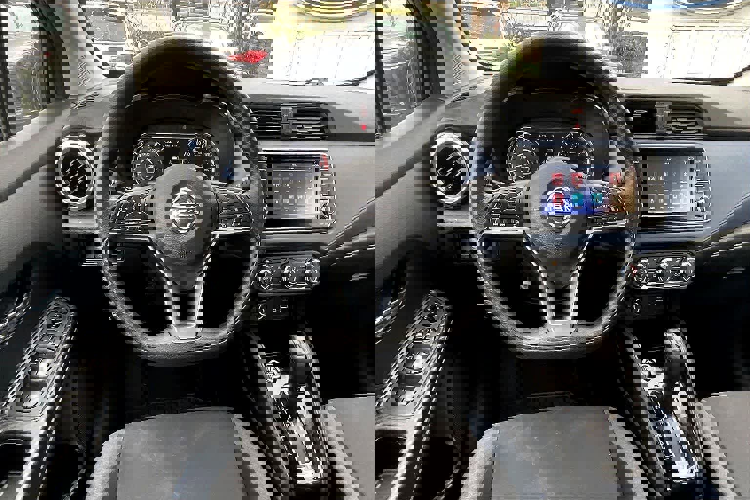 Used 2023 Nissan Versa SV image 16