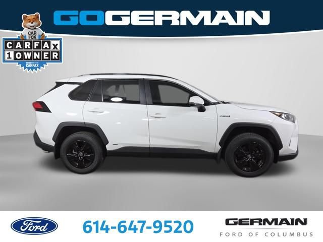 Used 2021 Toyota RAV4 XLE AWD/4WD image 7