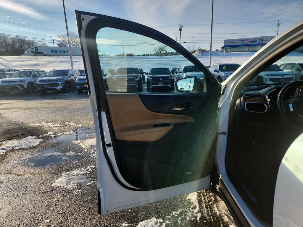 Used 2019 Chevrolet Equinox Premier image 11