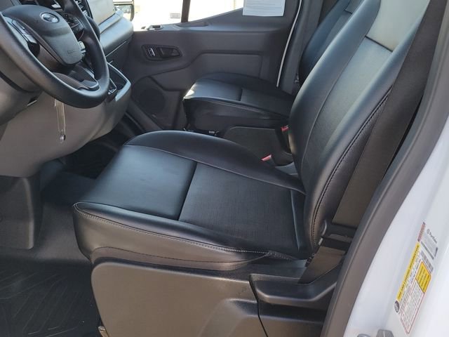 Certified 2025 Ford Transit 250 Low Roof AWD image 7