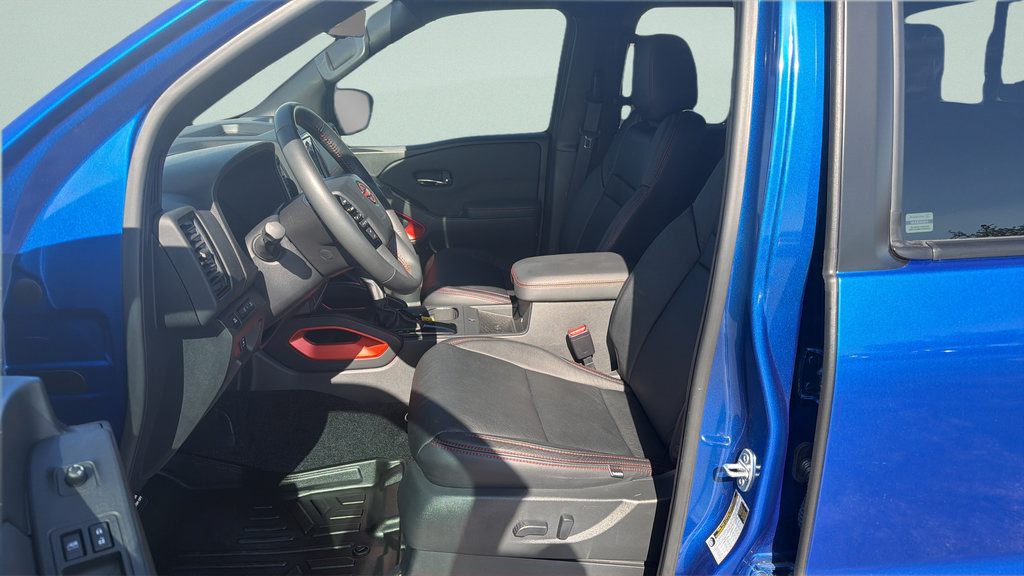 Used 2024 Nissan Frontier PRO-4X w/ Pro Convenience Package AWD/4WD image 38