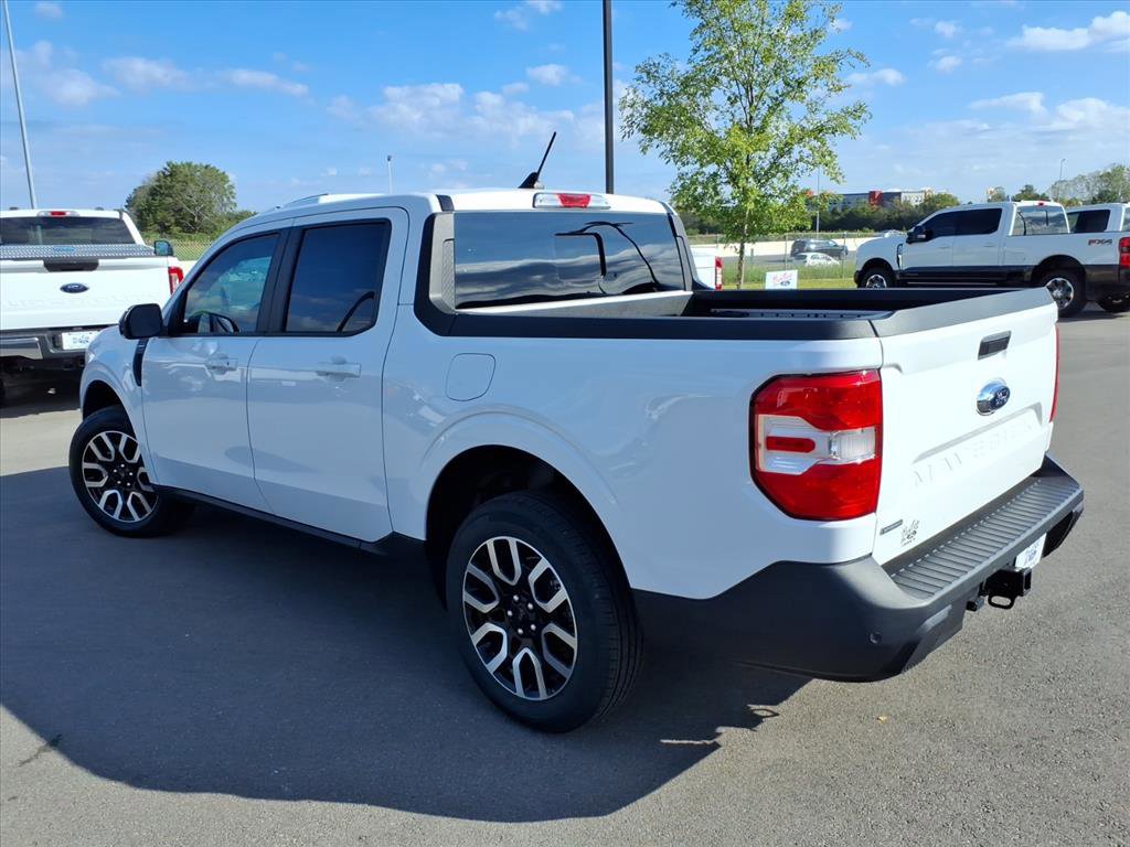 Certified 2024 Ford Maverick Lariat image 3