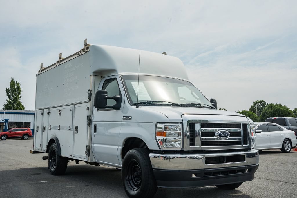 Certified 2021 Ford E-350 and Econoline 350 Super Duty w/ Power Windows & Locks Group RWD image 1