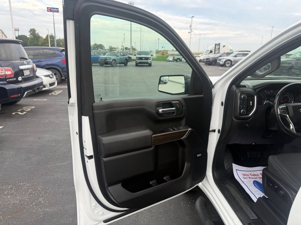 Used 2020 Chevrolet Silverado 1500 RST AWD/4WD image 17