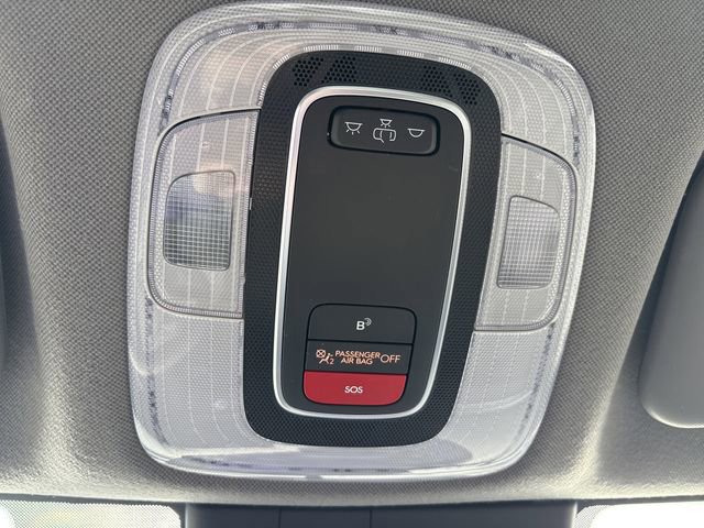 Used 2024 Hyundai Elantra SEL image 39