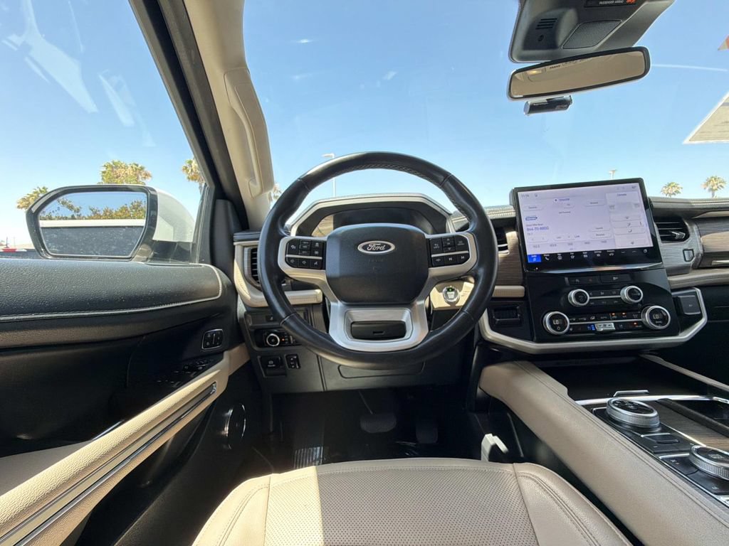 Certified 2024 Ford Expedition Limited AWD/4WD image 17