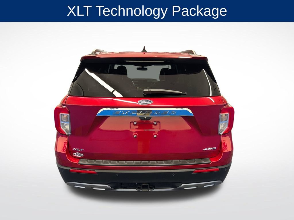 Certified 2024 Ford Explorer XLT w/ Equipment Group 202A AWD/4WD image 4