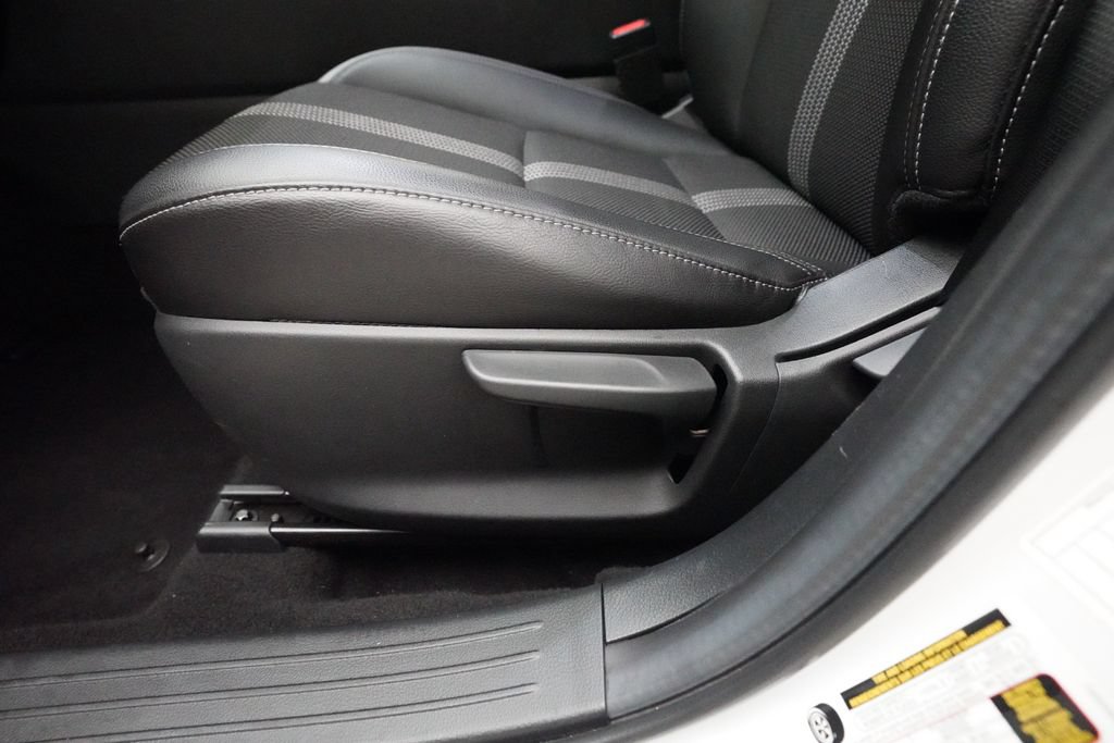 Used 2025 MAZDA CX-50 AWD 2.5 S w/ Select Package image 28