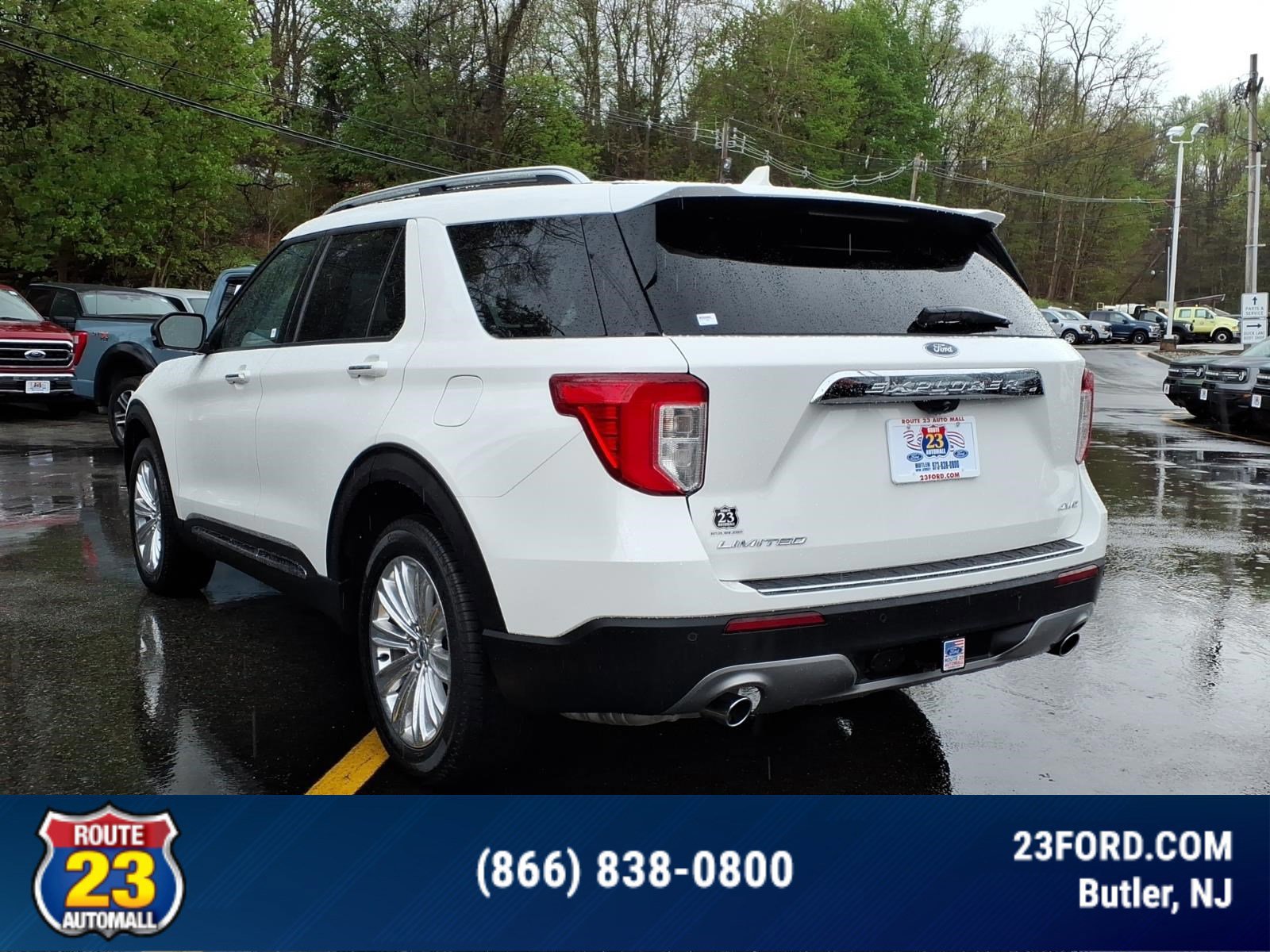 Certified 2023 Ford Explorer Limited w/ Limited Technology Package AWD/4WD image 3