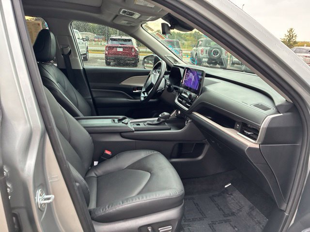 Used 2024 Toyota Grand Highlander AWD image 62