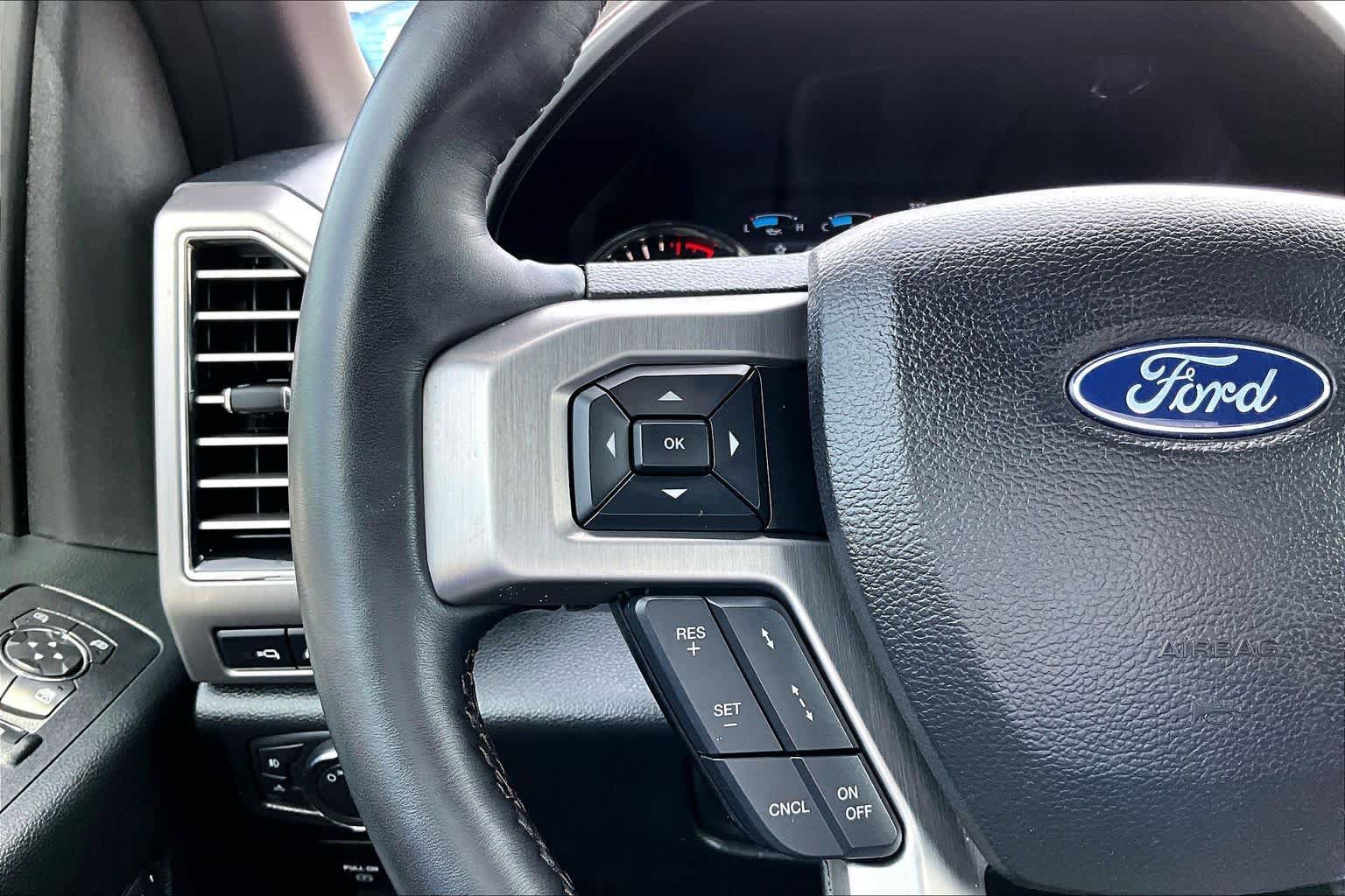 Certified 2020 Ford F150 Platinum w/ Equipment Group 701A Luxury AWD/4WD image 24