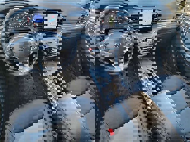 Certified 2022 Ford Explorer XLT w/ Equipment Group 202A image 39