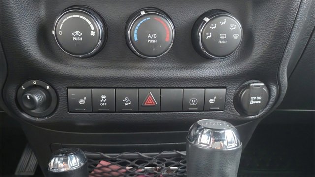 Used 2017 Jeep Wrangler Unlimited Rubicon w/ Dual Top Group image 3