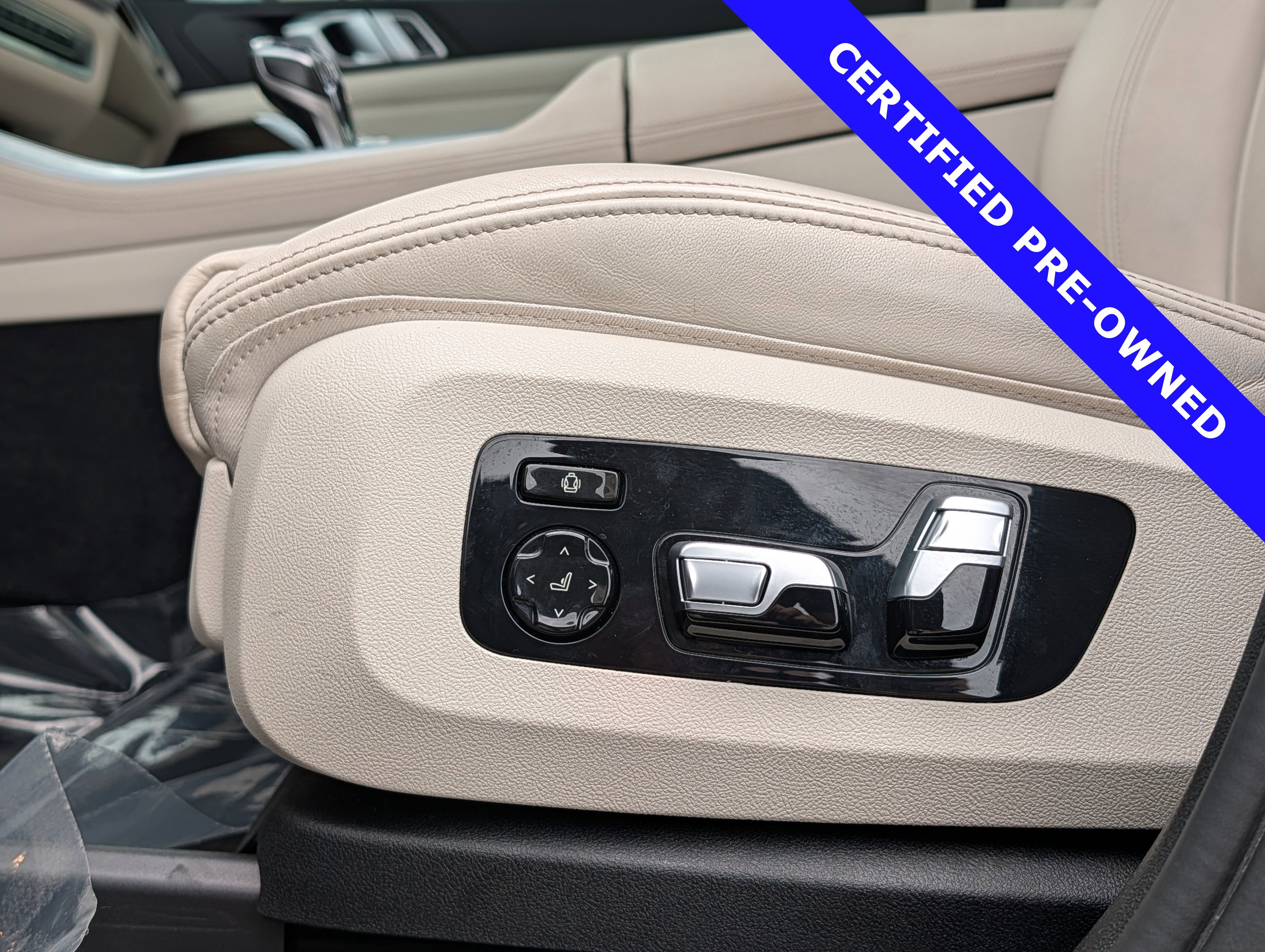 Used 2021 BMW X5 sDrive40i w/ M Sport Package RWD image 25