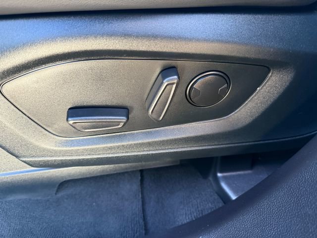 Certified 2022 Ford Explorer XLT w/ Equipment Group 202A image 21